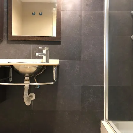Criteriahome! Nice&Easy Madrid Room photo